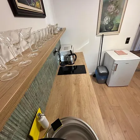 Yellow Rose Apartment